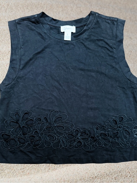 Japra Tops - Sleeveless Black Women's Top with Floral Embroidery - Size L